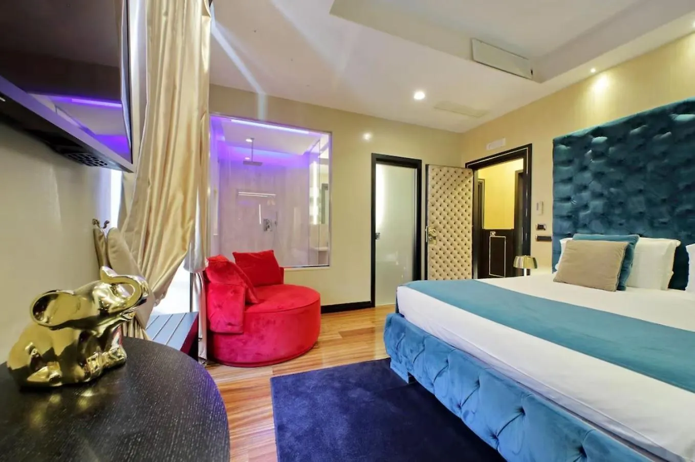 Duomo Luxury Design Apartment 밀라노 0*,  이탈리아